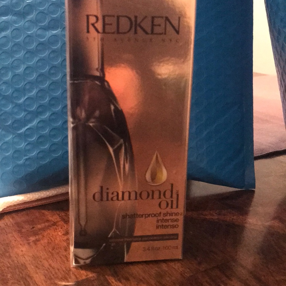 Redken diamond oil